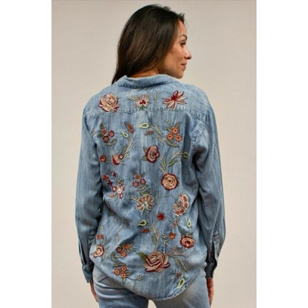 BRAND NEW WITH TAGS Denim Button-Up Shirt with Embroidered Floral Back